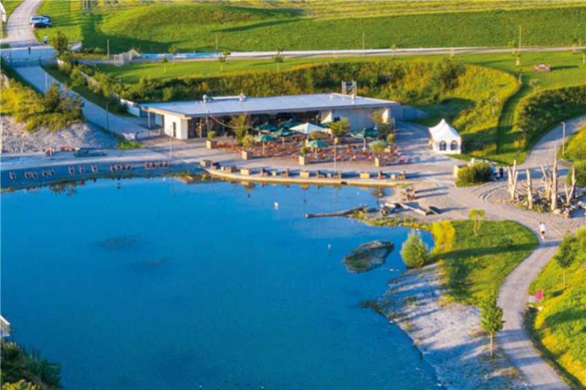 Das-Gelaende-des-Schiefererlebnisses-in-Dormettingen-aus-121826
