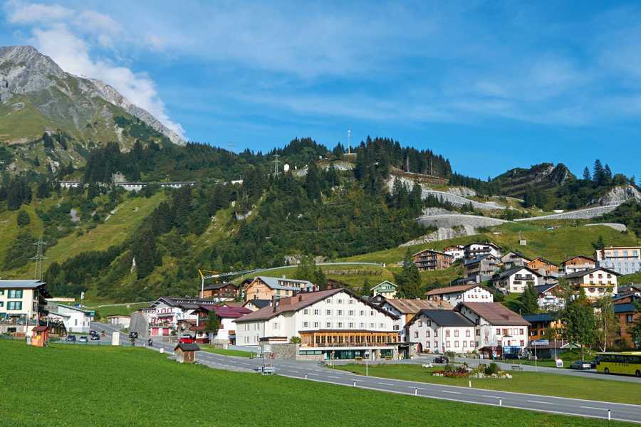 stuben-am-arlberg-im-sommer_2000x757